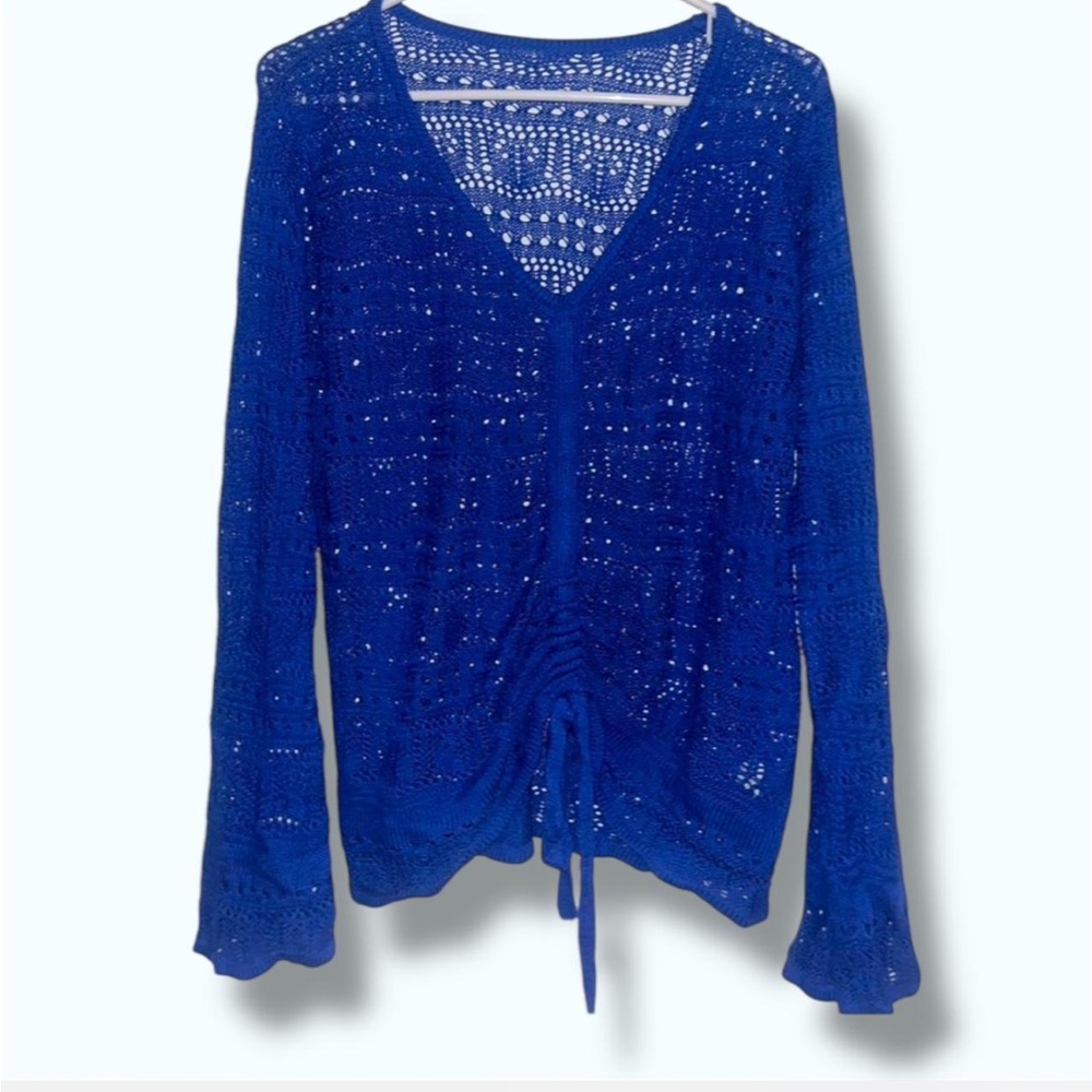Blue Crochet Bell Sleeved Ruched V-Neck Top - Picture 2 of 4